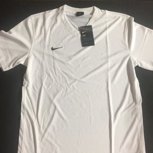 NWT Men’s NIKE dri-fit shirt white